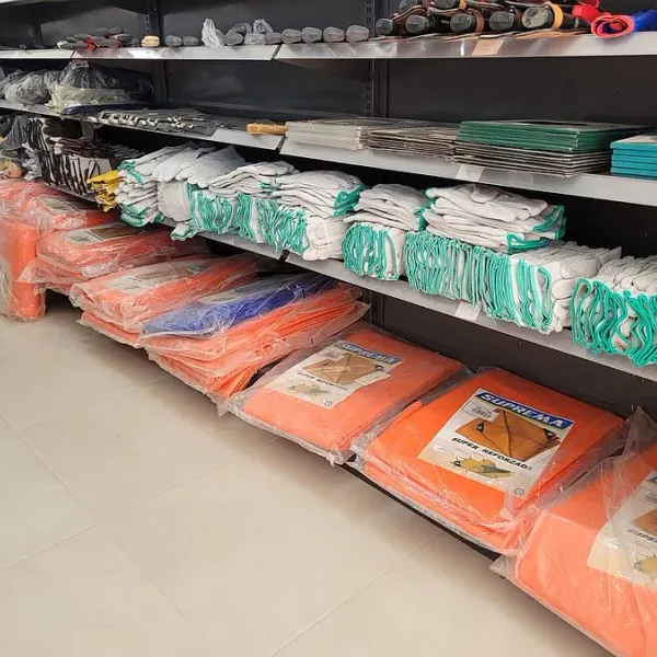 Carpas y guantes