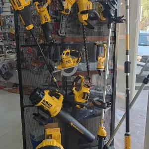 Herramientas de jardin sin cable de la marca DEWALT