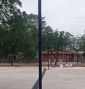 Diseño de iluminación funcional y decorativa exterior